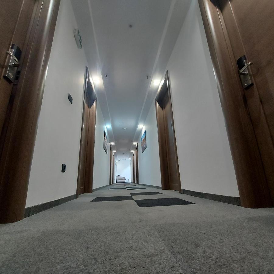 Hotel Kole Čačak Eksteriør billede