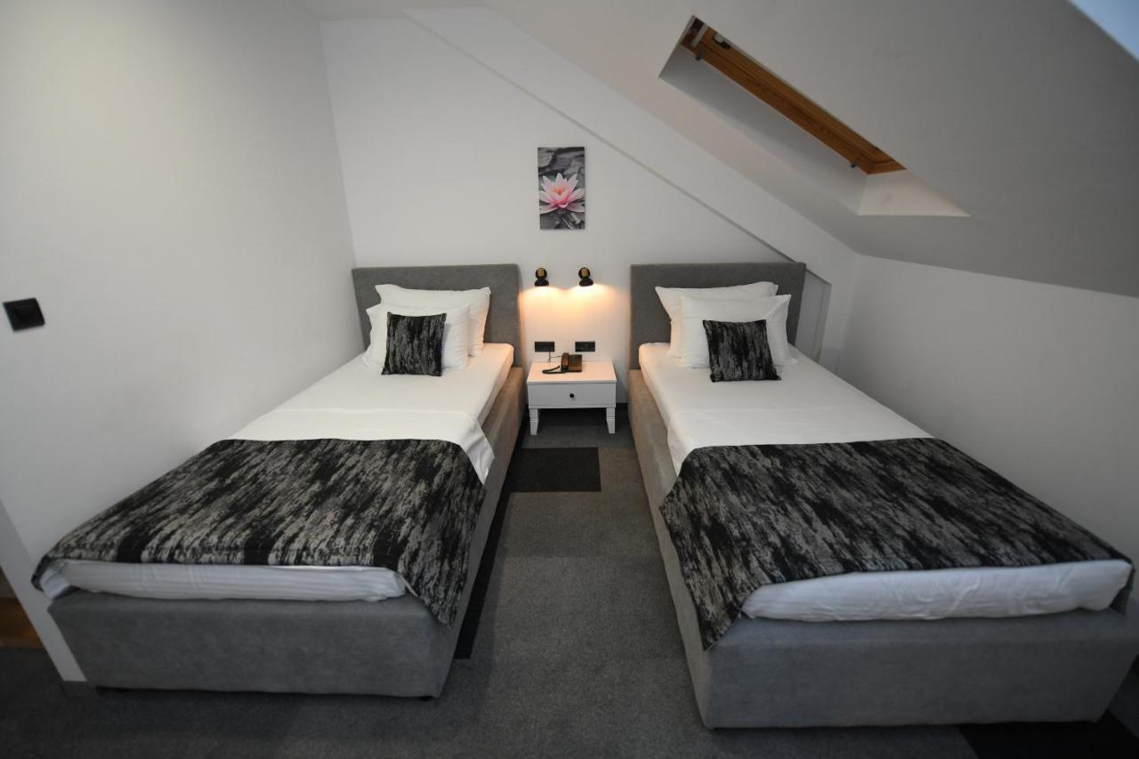 Hotel Kole Čačak Eksteriør billede