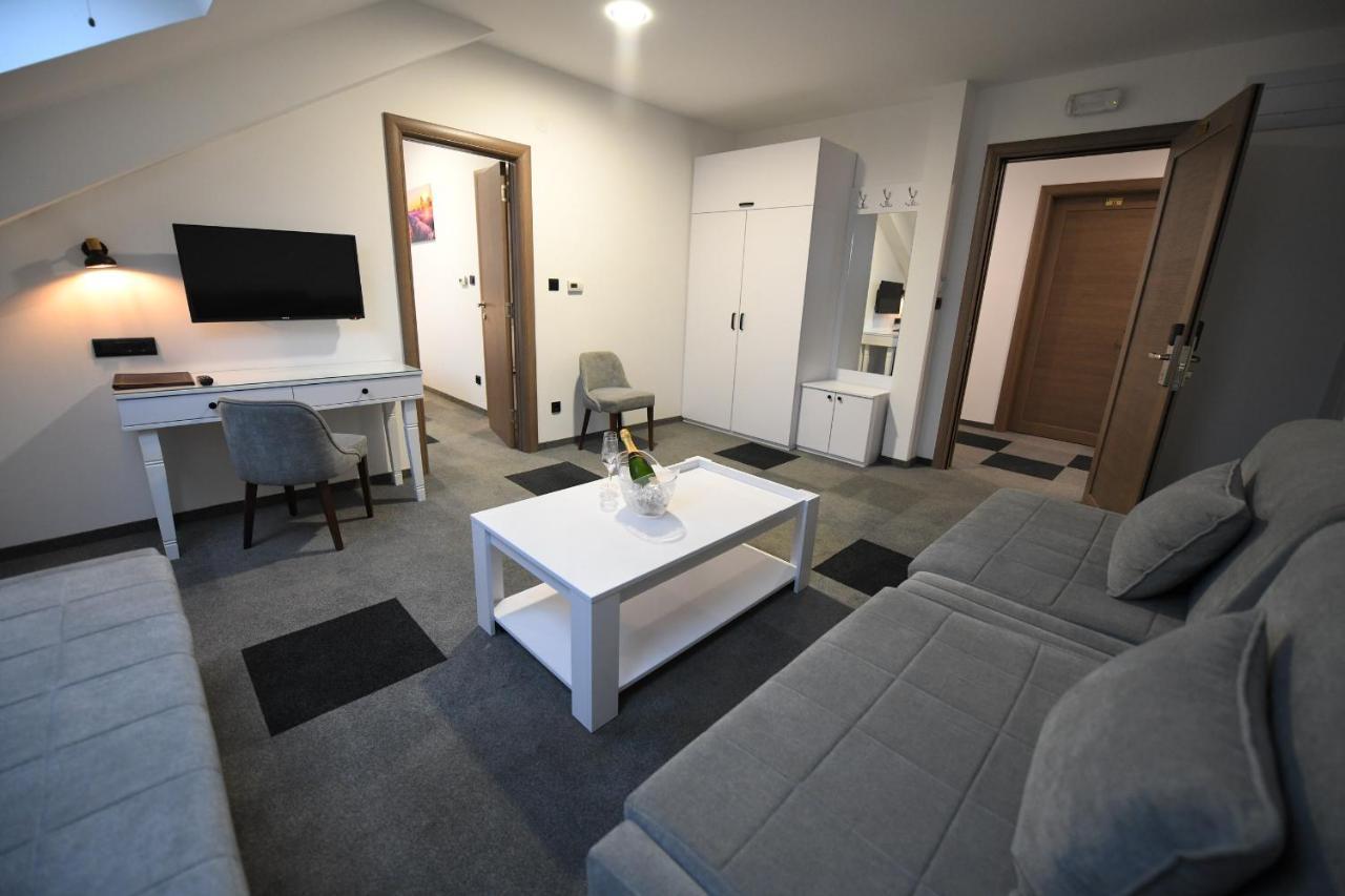Hotel Kole Čačak Eksteriør billede