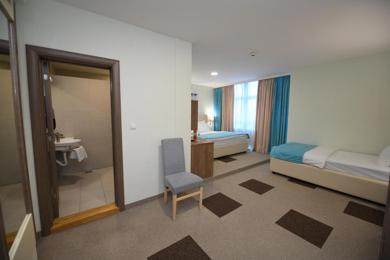Hotel Kole Čačak Eksteriør billede