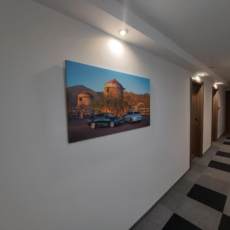 Hotel Kole Čačak Eksteriør billede