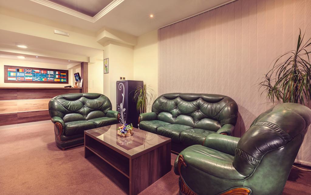 Hotel Kole Čačak Eksteriør billede